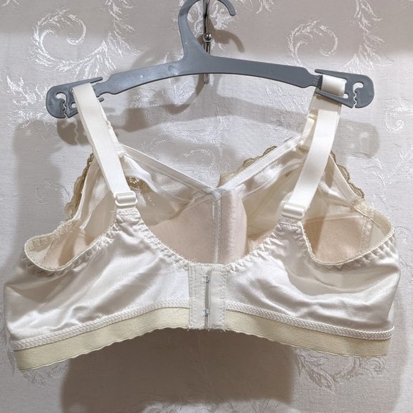Jeunique 34DDD Ivory Bra 300 Wireless Support Lace Classic Retro Bullet Nursing - Picture 2 of 7